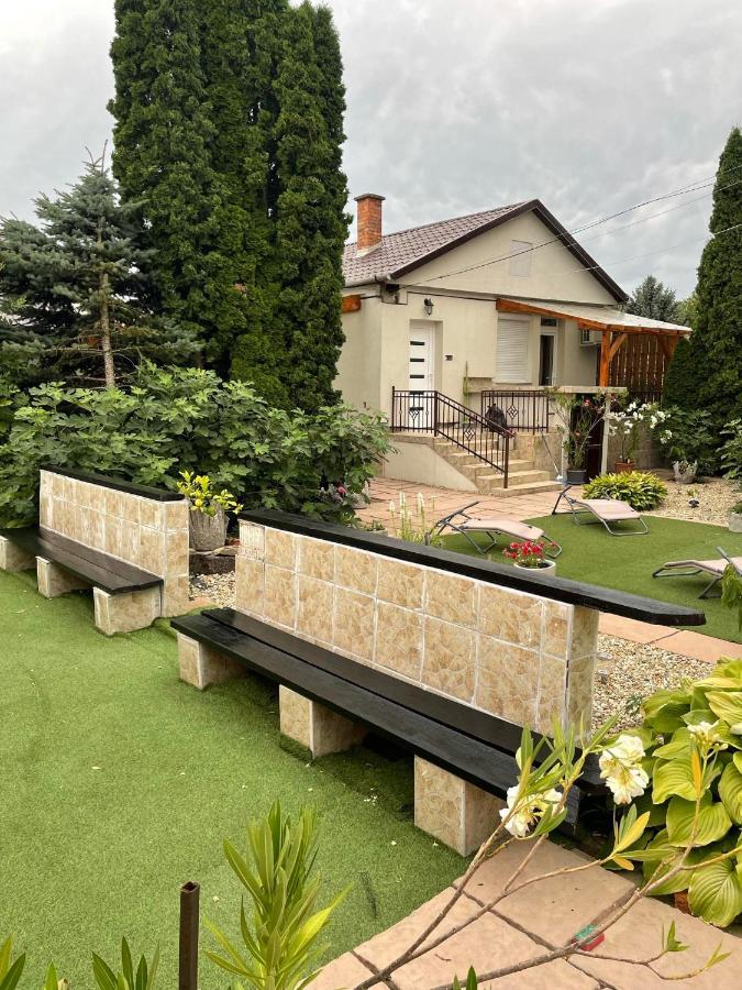 Adam Apartman Hajduszoboszlo Luaran gambar