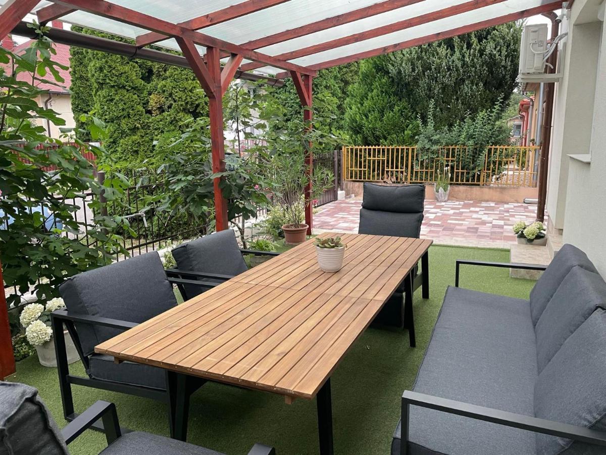 Adam Apartman Hajduszoboszlo Luaran gambar