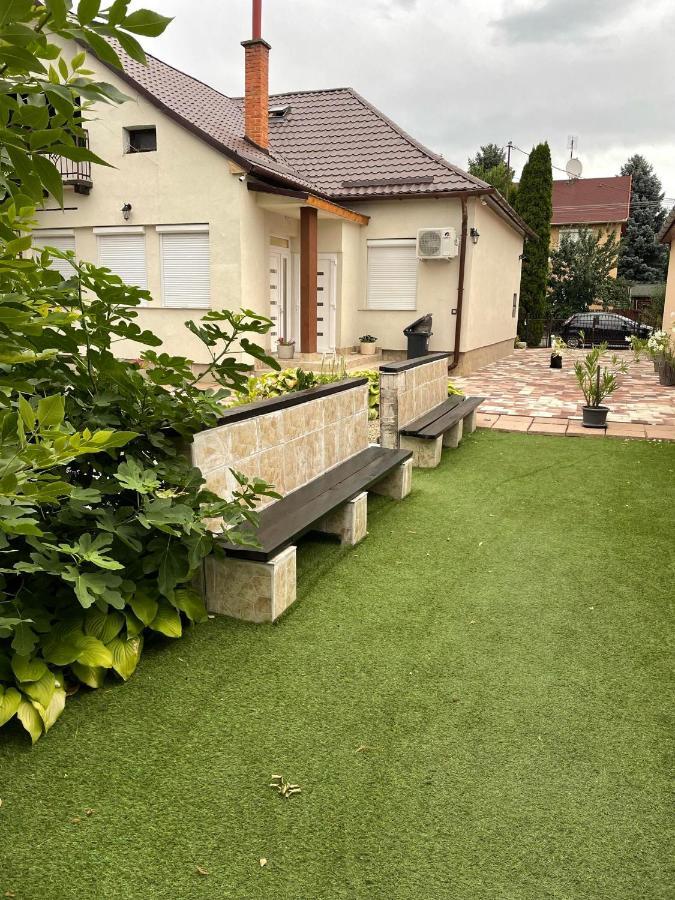 Adam Apartman Hajduszoboszlo Luaran gambar