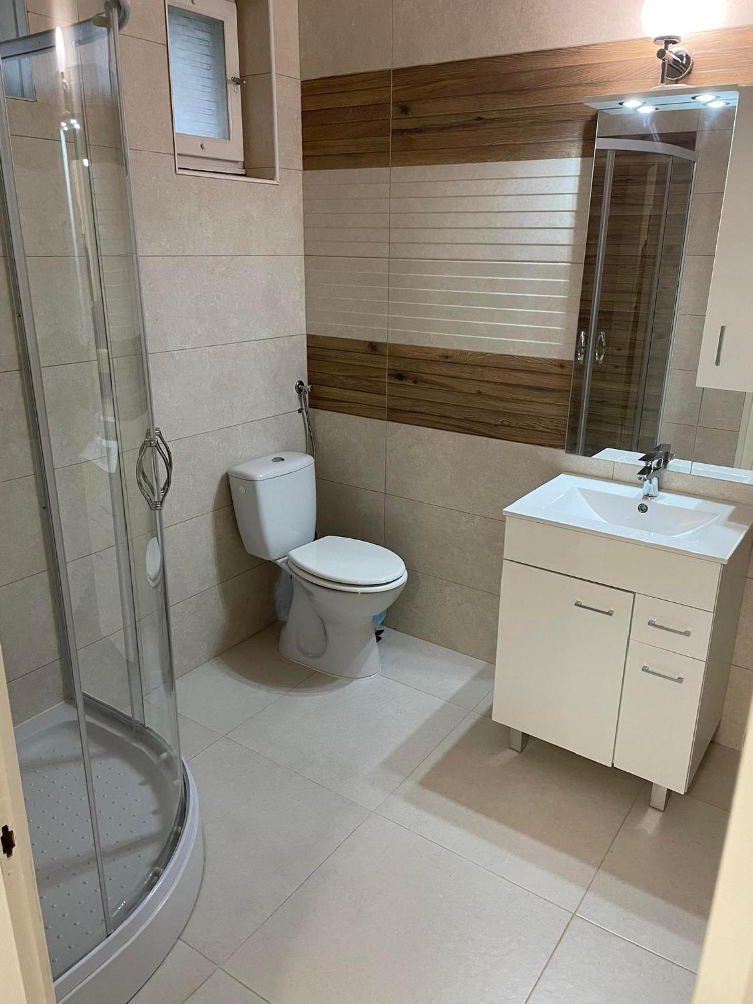 Adam Apartman Hajduszoboszlo Luaran gambar