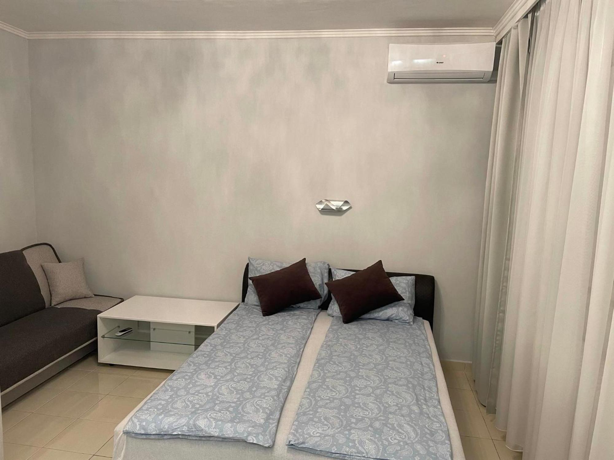 Adam Apartman Hajduszoboszlo Luaran gambar