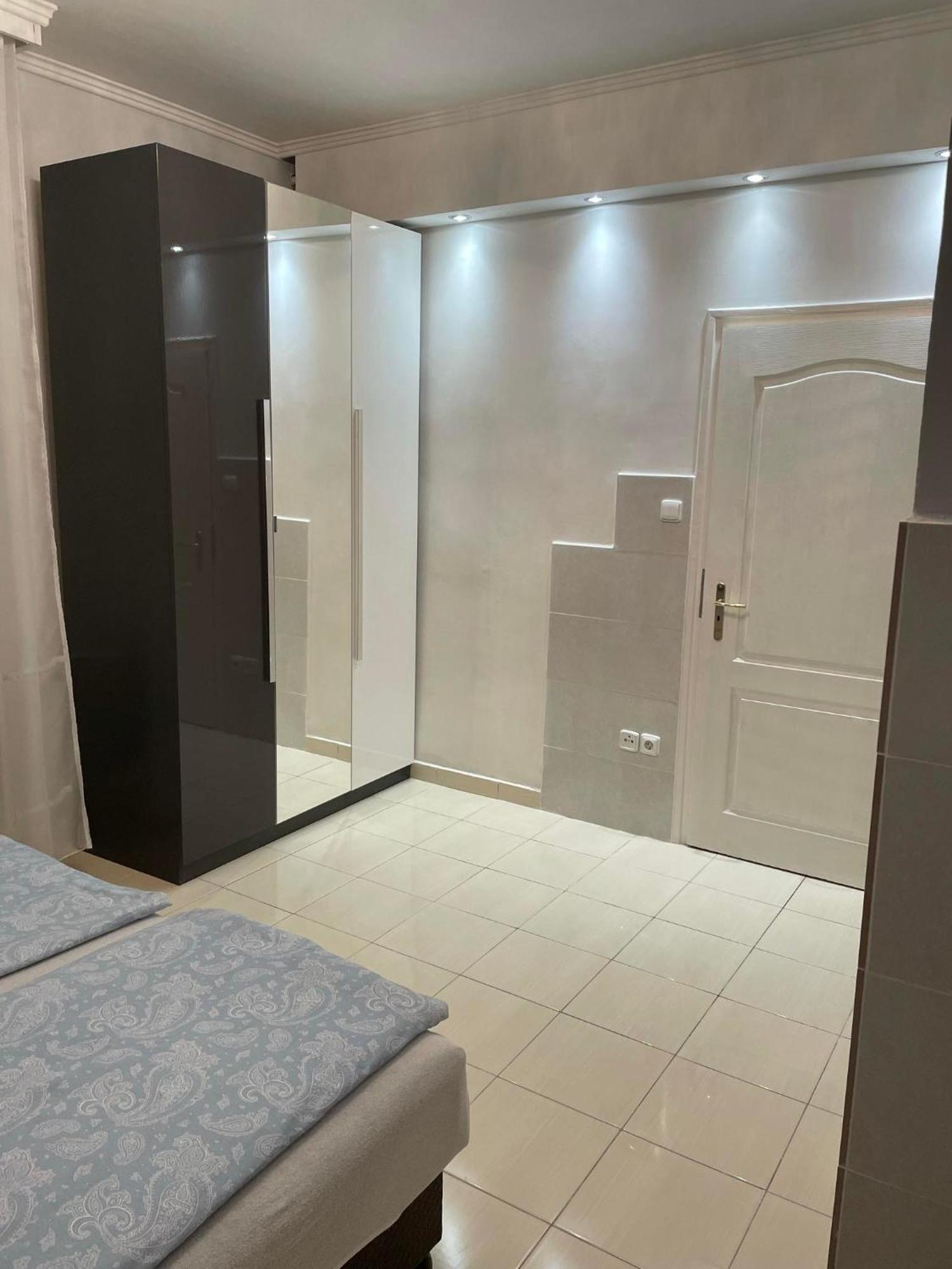 Adam Apartman Hajduszoboszlo Luaran gambar