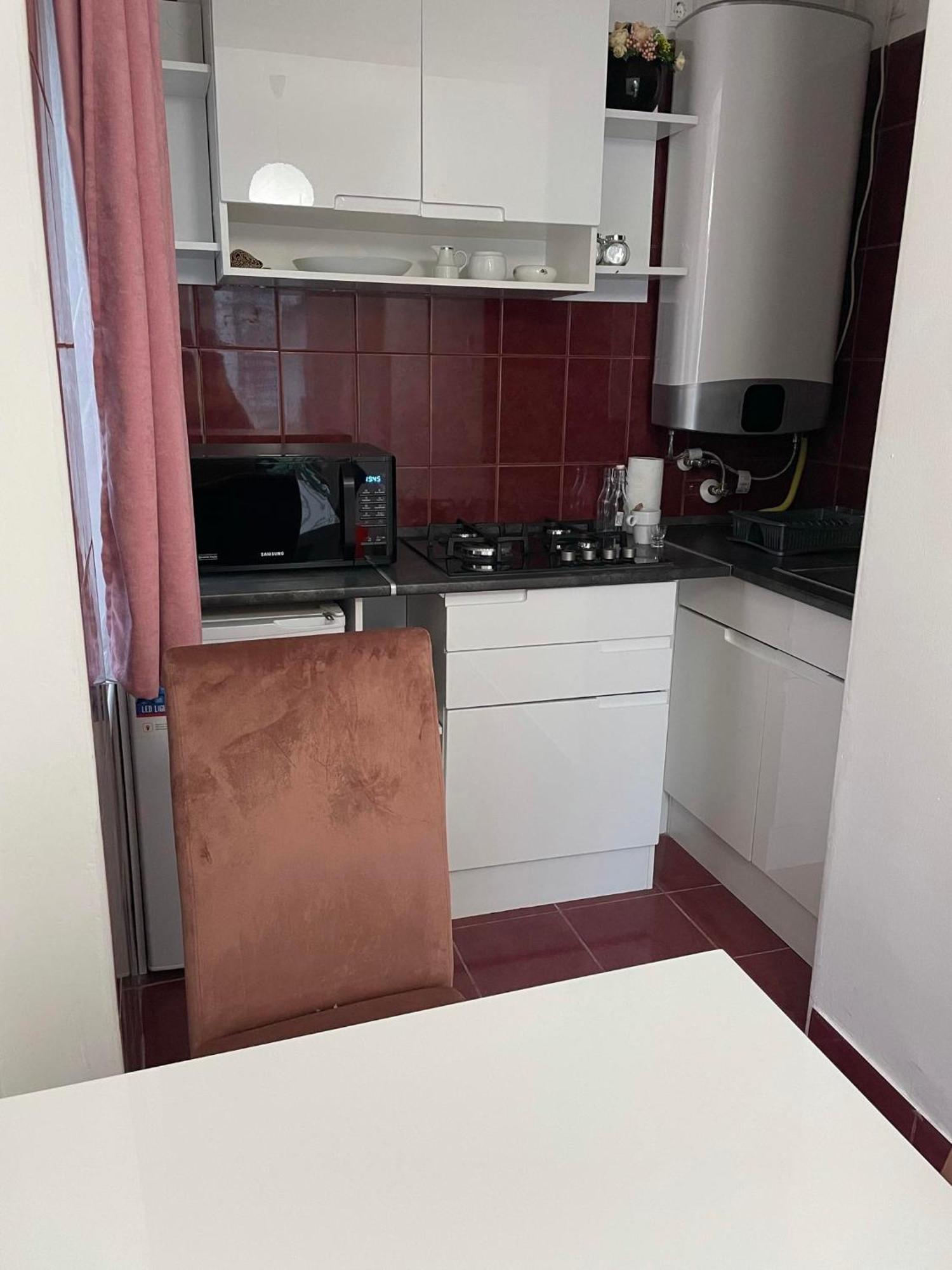 Adam Apartman Hajduszoboszlo Luaran gambar