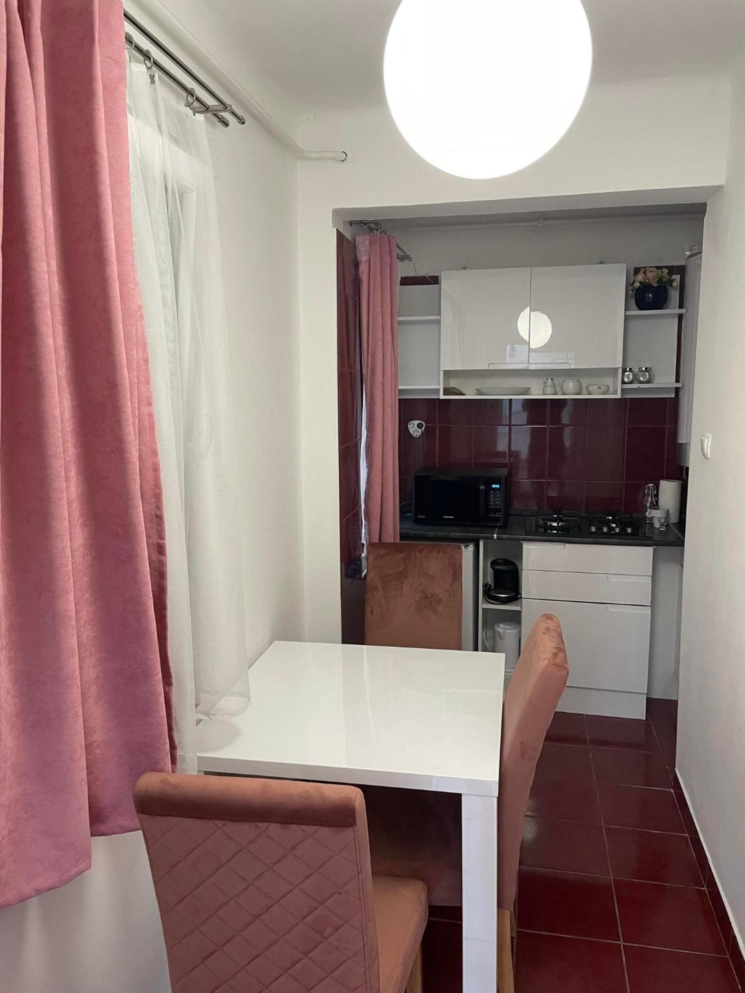 Adam Apartman Hajduszoboszlo Luaran gambar