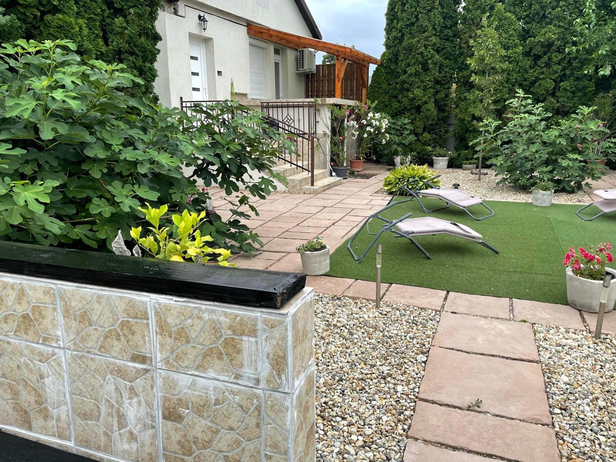Adam Apartman Hajduszoboszlo Luaran gambar