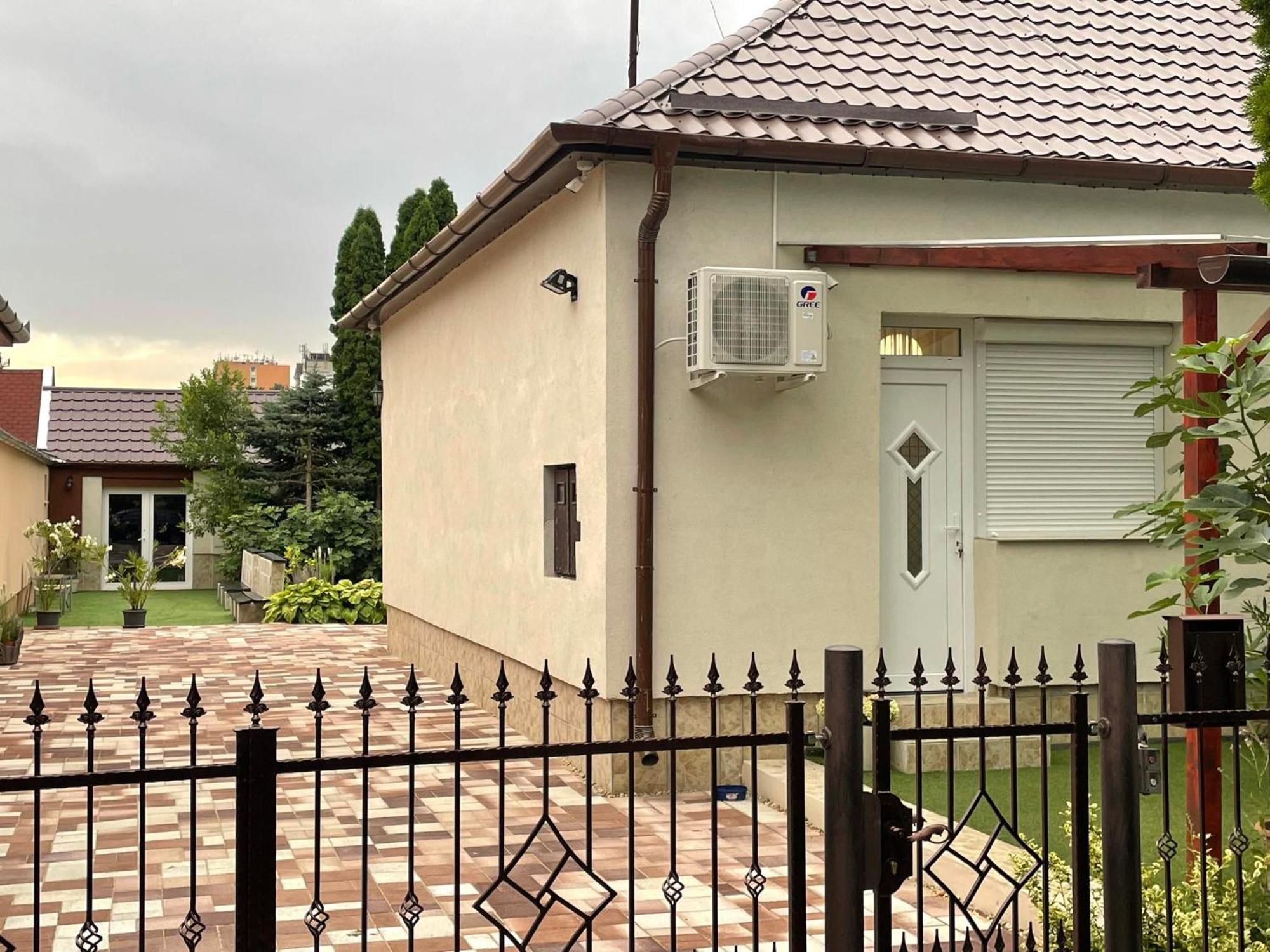 Adam Apartman Hajduszoboszlo Luaran gambar