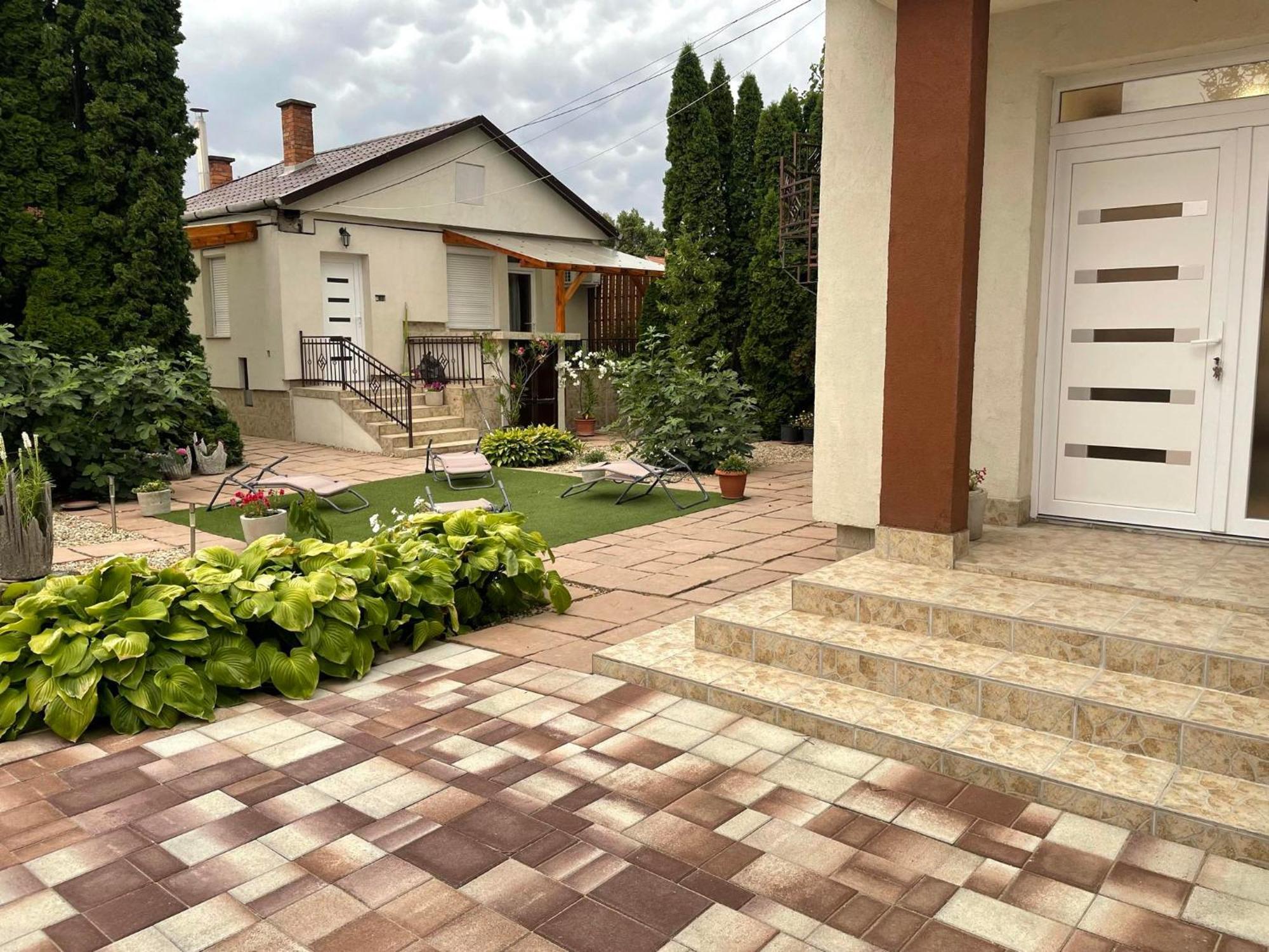 Adam Apartman Hajduszoboszlo Luaran gambar